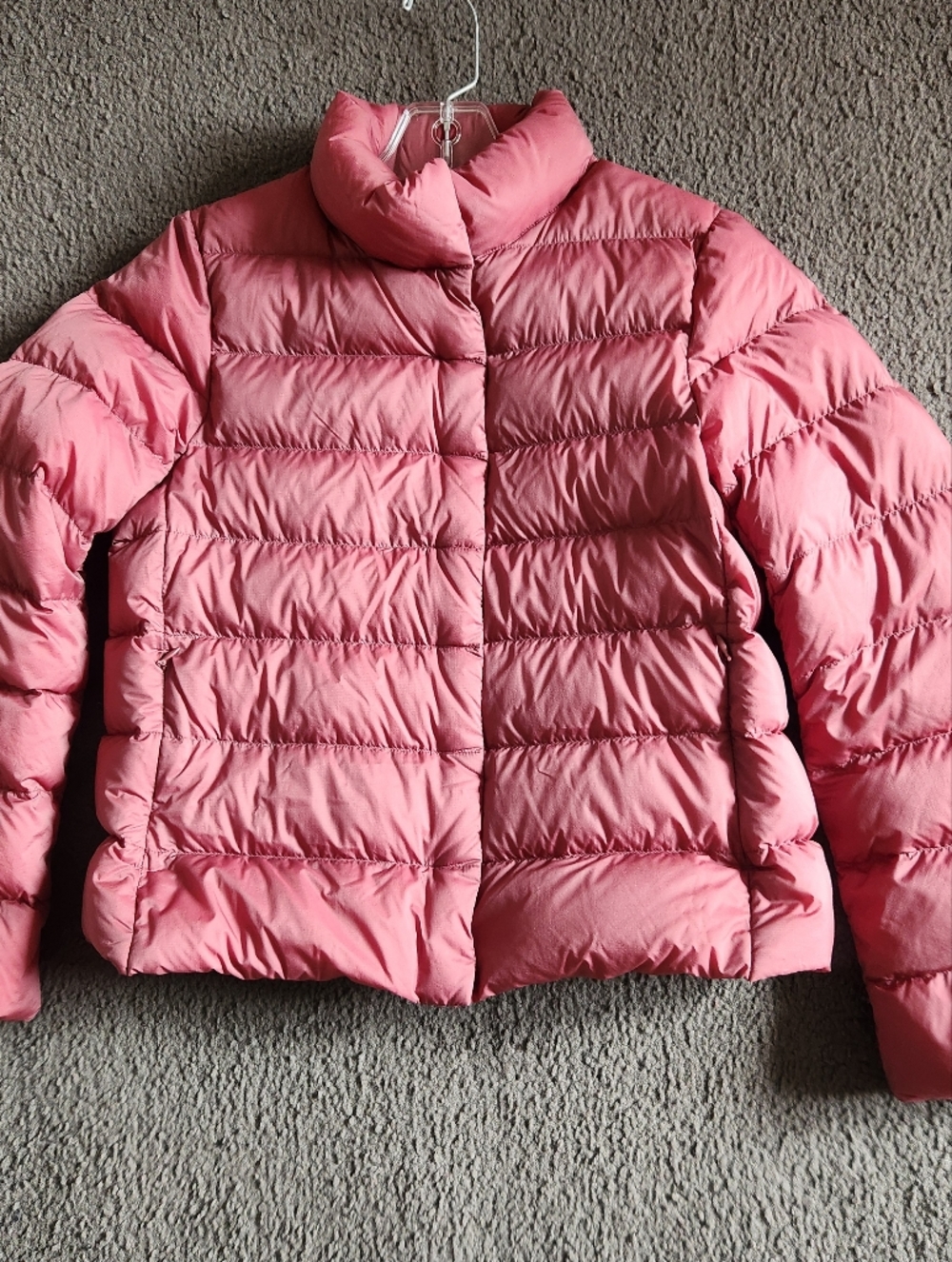 UNIQLO Women’s Puffer Jacket Extra Small Pink Quilted Ultra Light Down Packable - Picture 2 of 10